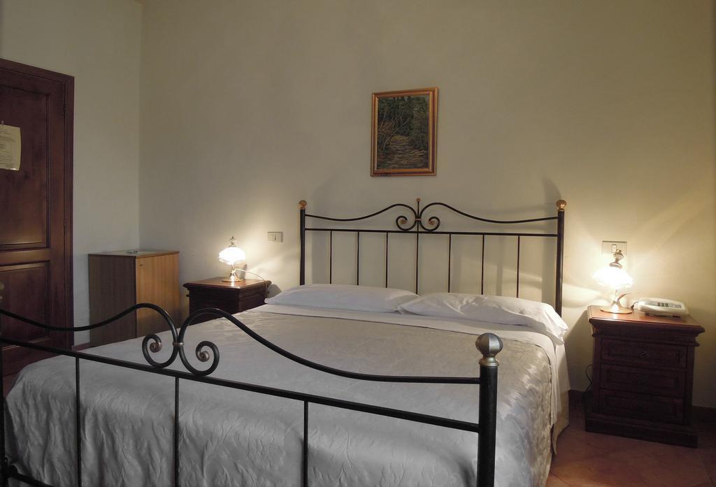 Il Vecchio Mulino Hotel Volterra Room photo